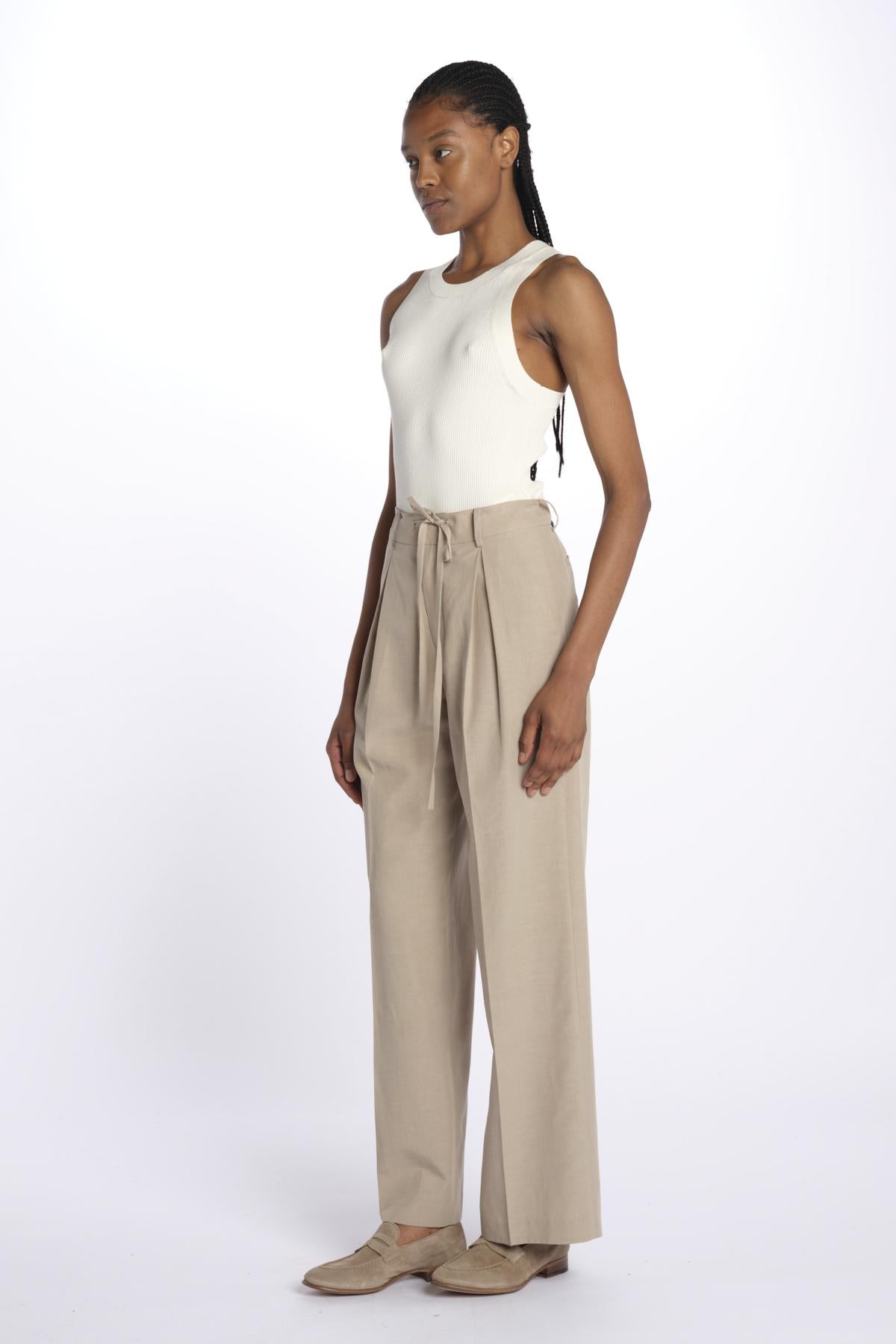 Pantaloni con pences 252-2603 6204 vis a vis 