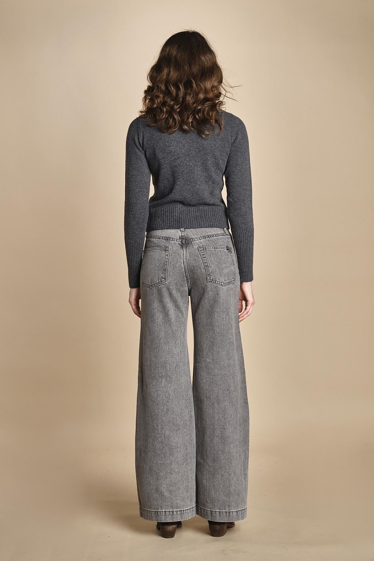 denim over FLEURE WF GREY fam 