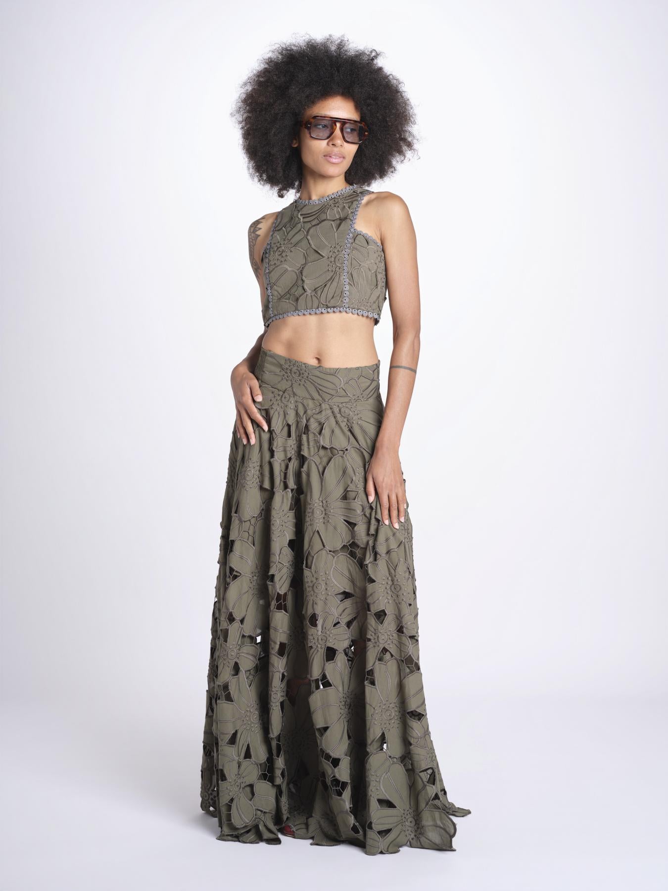 top corto con intarsio fiori AGNES M1720 PESTO lace the label 