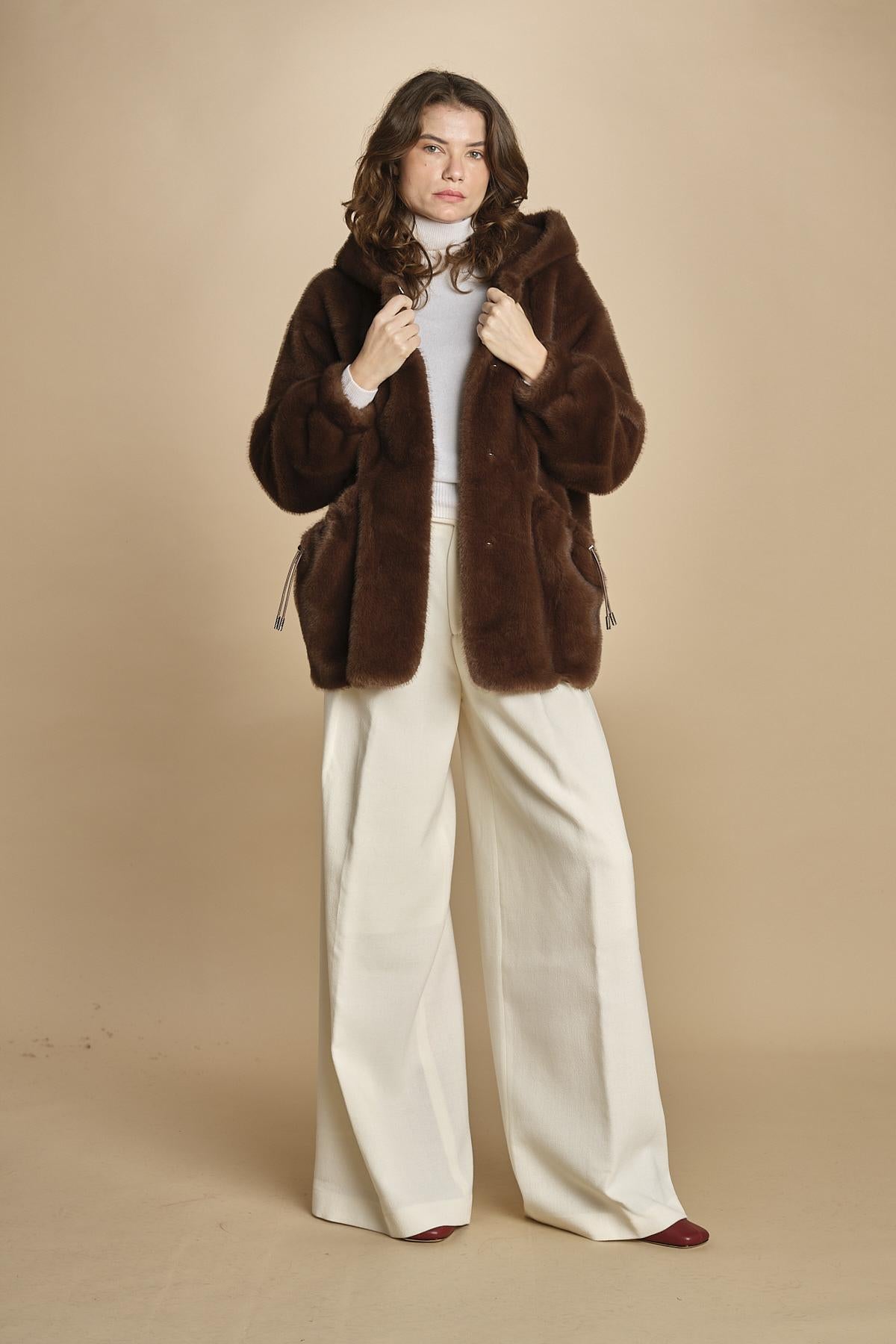 parka ecofur. SELENA MARON giovanni paris 