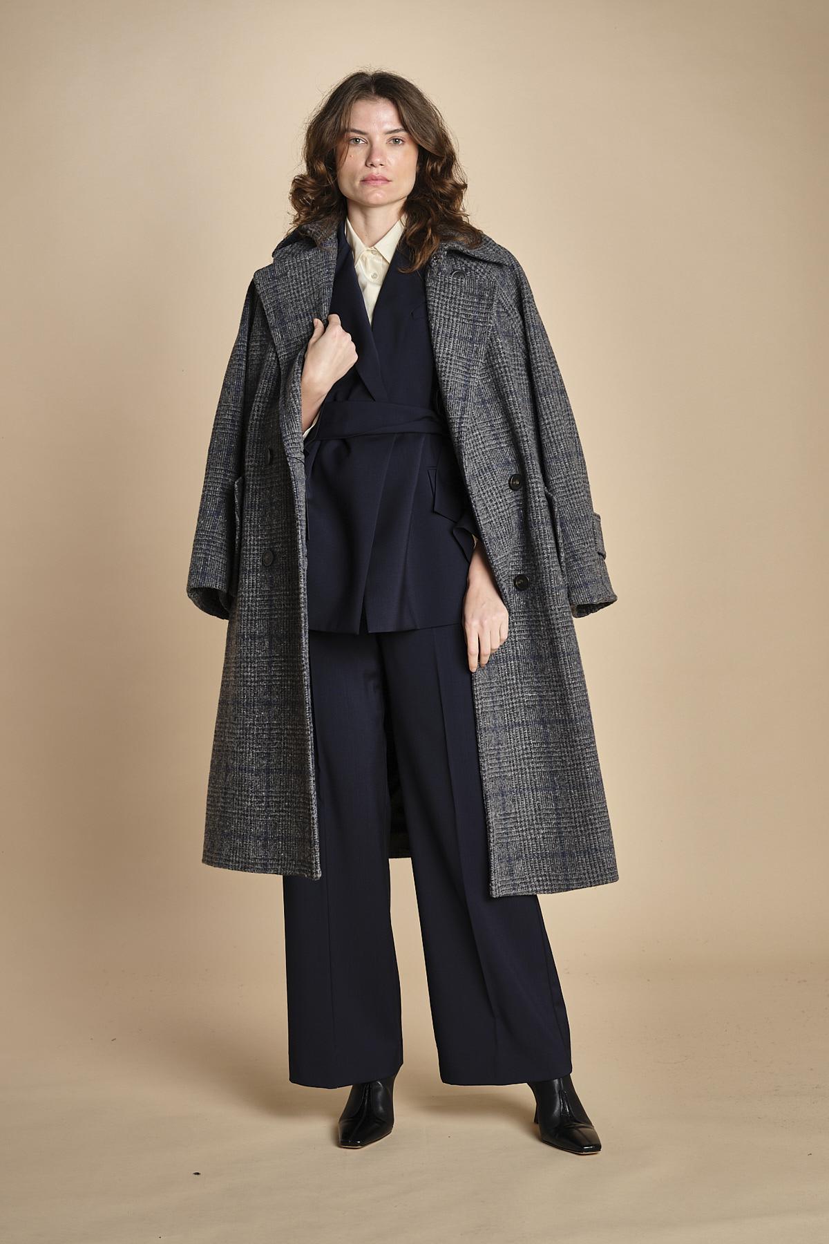 giacca in  fresco lana  con cintura TESO 2525046031600 001 weekend maxmara 