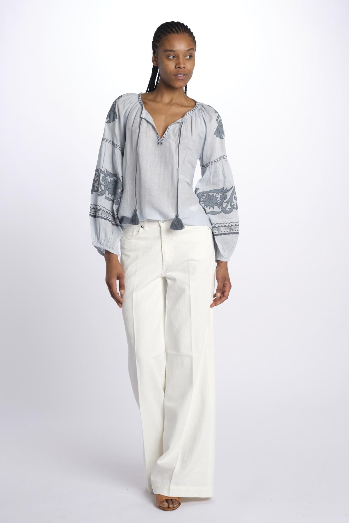 IBIZA camicia con ricami applicati  by milaura. BE24877A PALE BLU ZUCHRO benaras soleil 