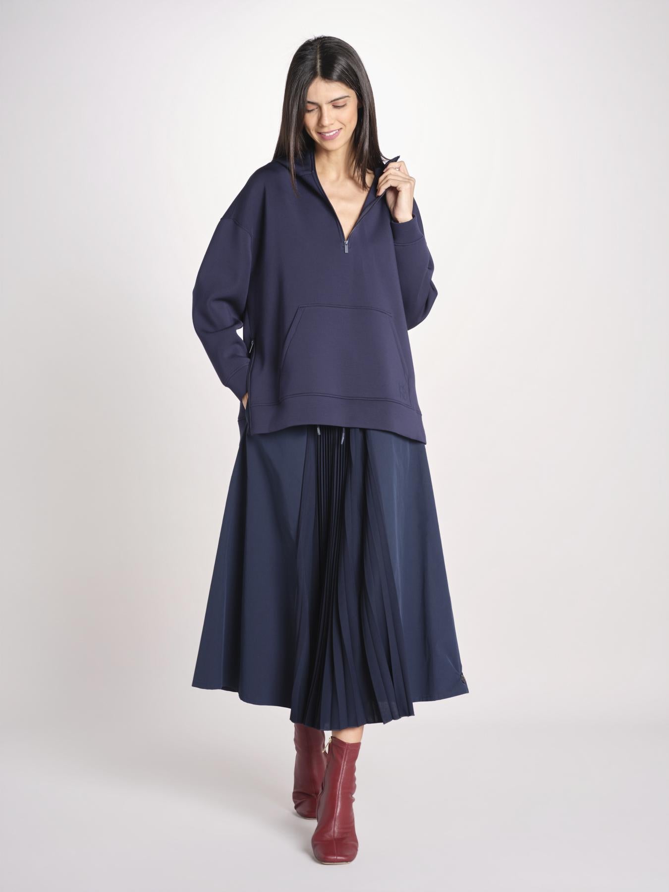 felpa lunga con cappuccio e collo a cratere regolabile RADURA 2615921011600 002 BLU weekend maxmara 