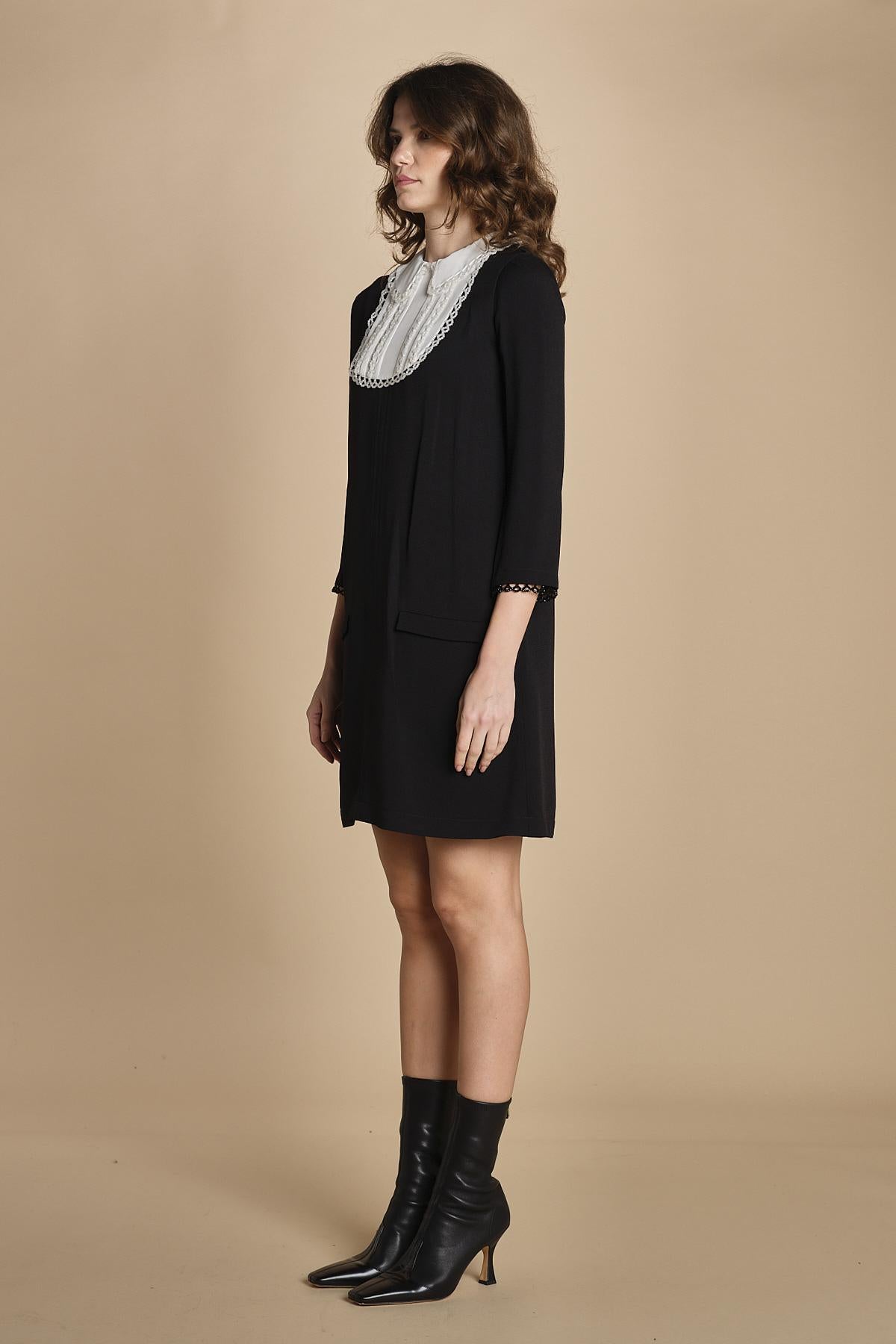miniabito con plastron a contrasto H021-5075-9000 NERO n21 