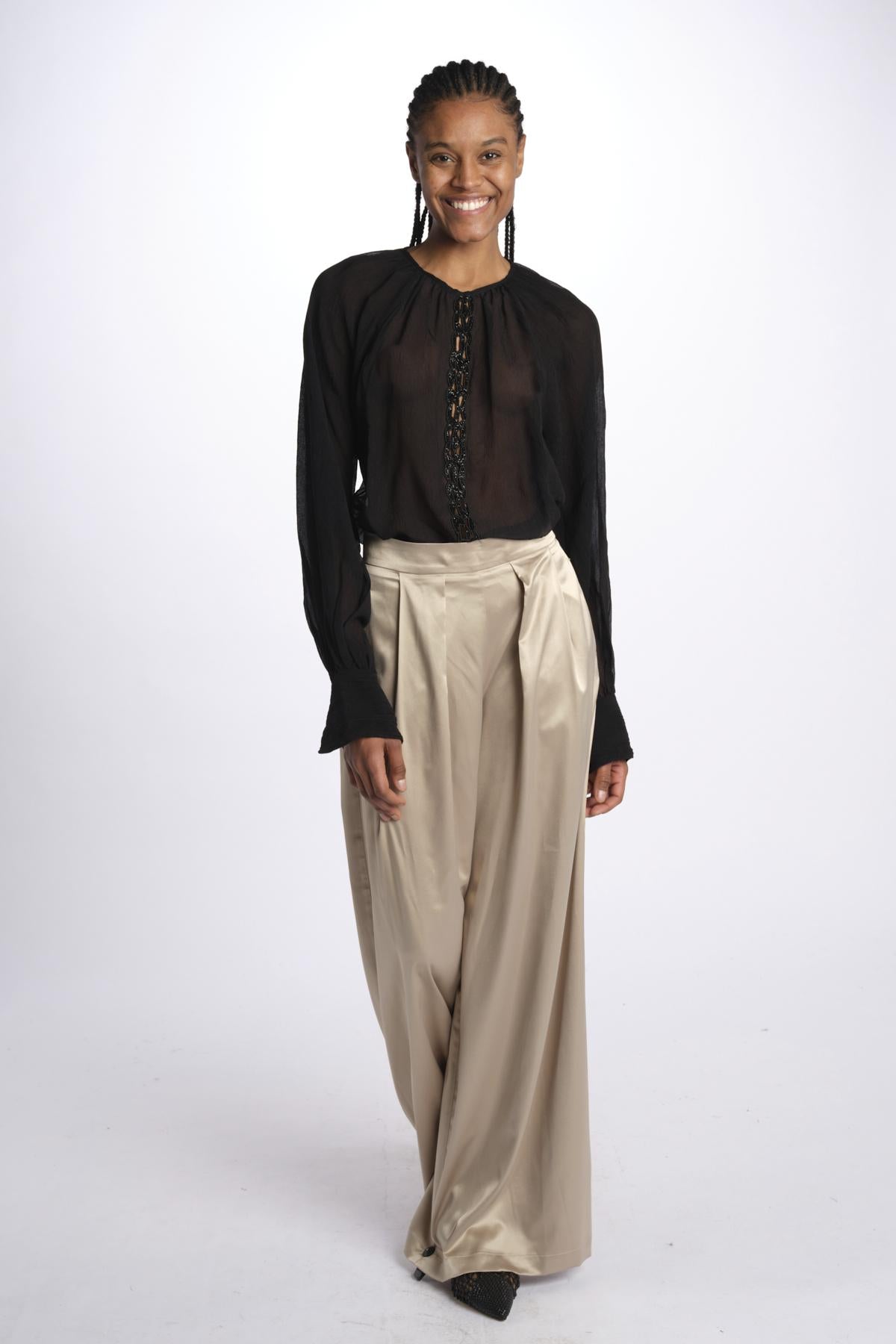 Camicia manica sbuffo ricamo cetrale BE24544 BLACK milaura 