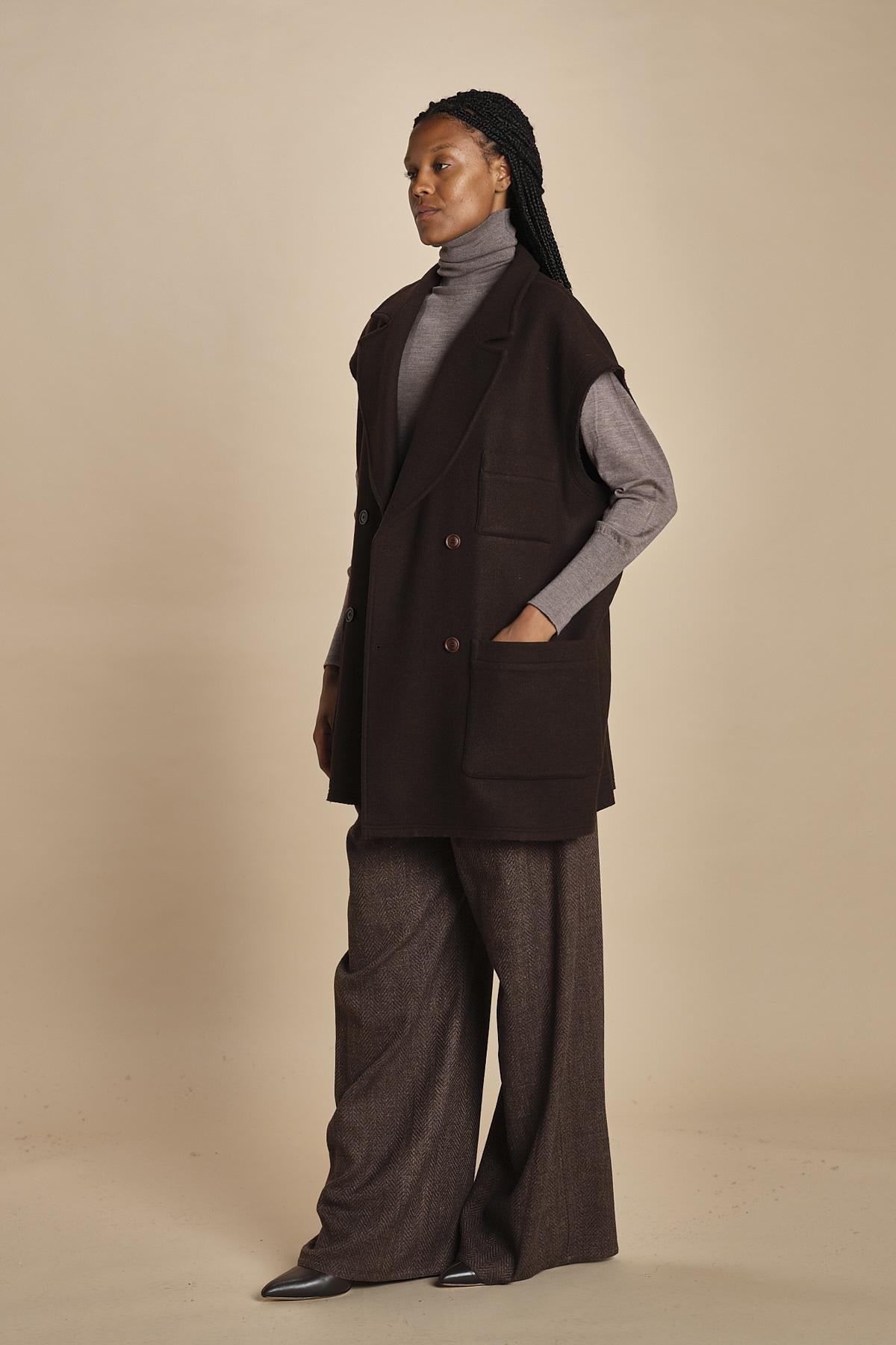 T8744 gilet over T8744 MORO dusan 