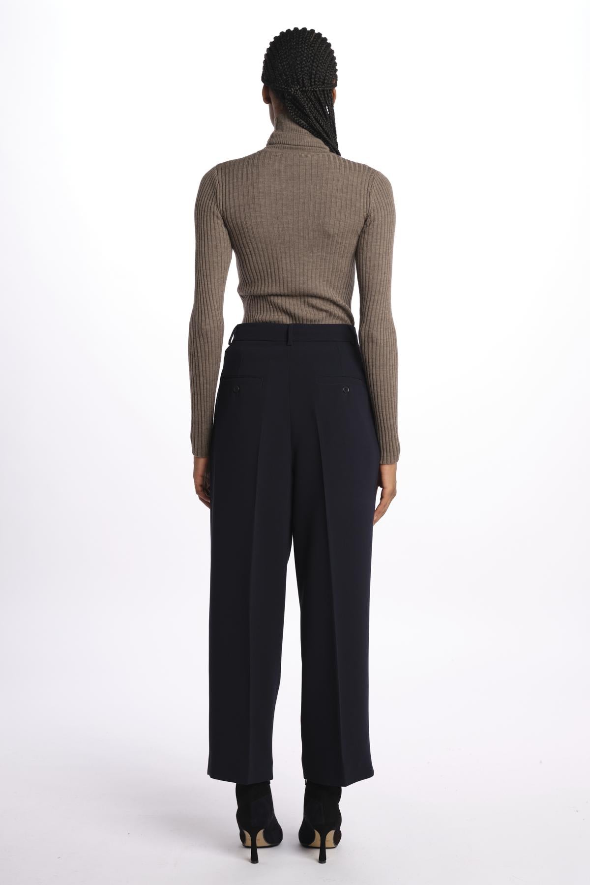  2425136091600 005BLU weekend maxmara 