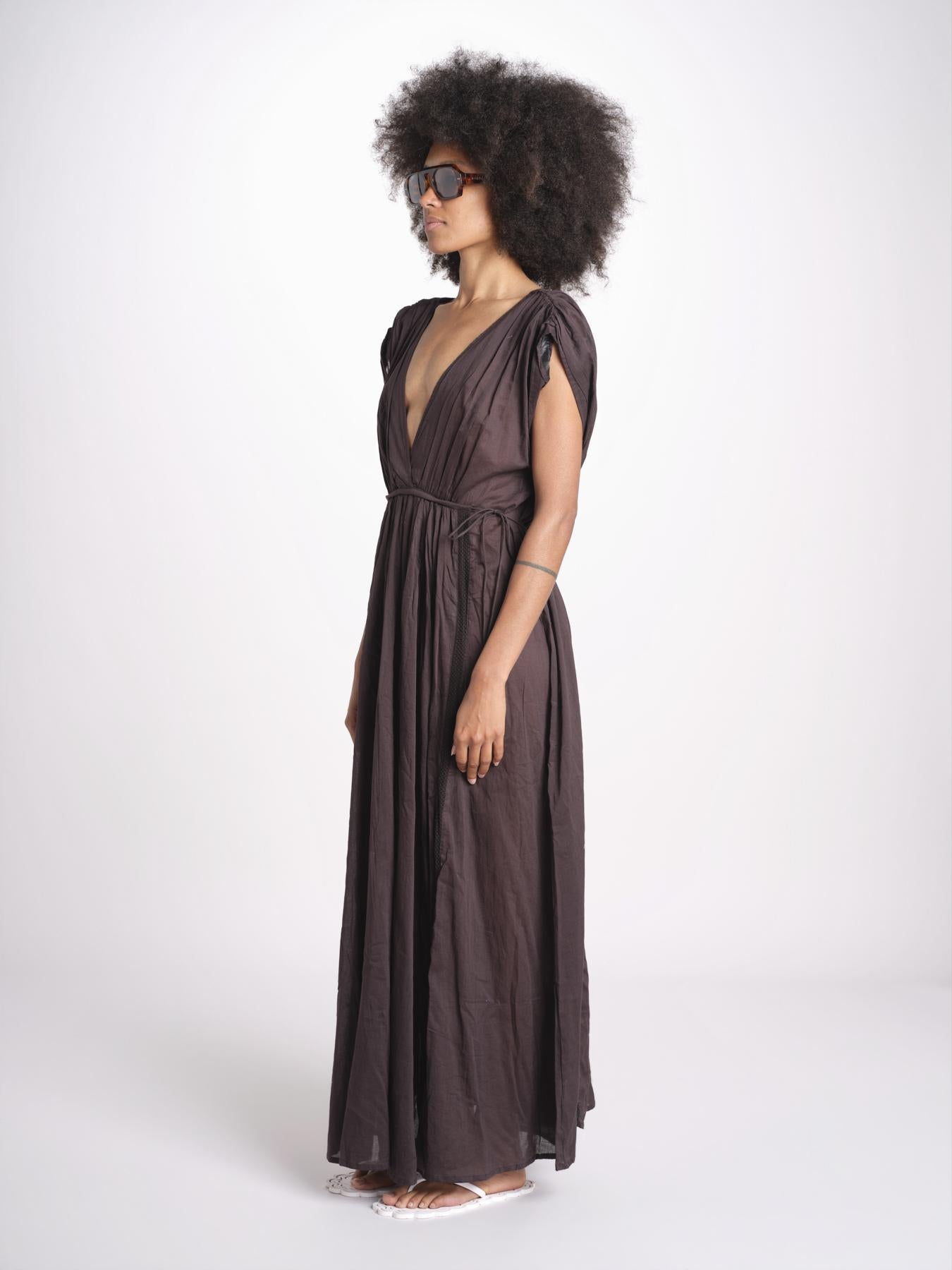 abito con nervature legato in vita MIKONBLK CHOCOLAT laraethnics 