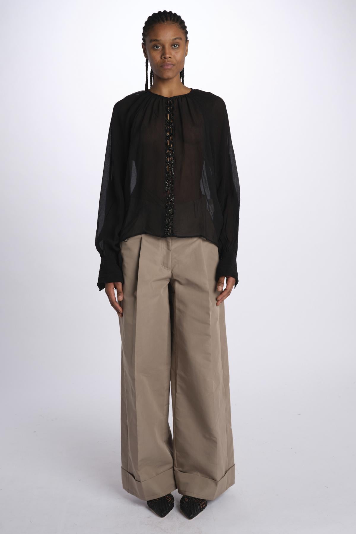 Camicia manica sbuffo ricamo cetrale BE24544 BLACK milaura 