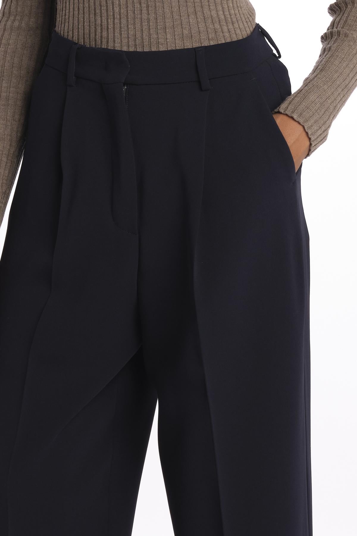 2425136091600 005BLU weekend maxmara 