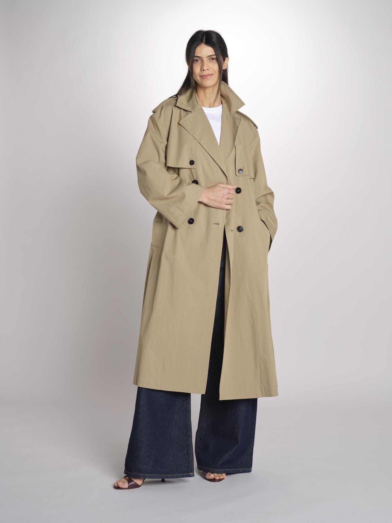 trench doppiopetto in gabardina fluida GIUNCHI 2615021011600 002 NOCCIOLA weekend maxmara 