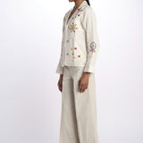 LORAINE giacca con fiori ricamati E25VE013 ECRU stella forest 
