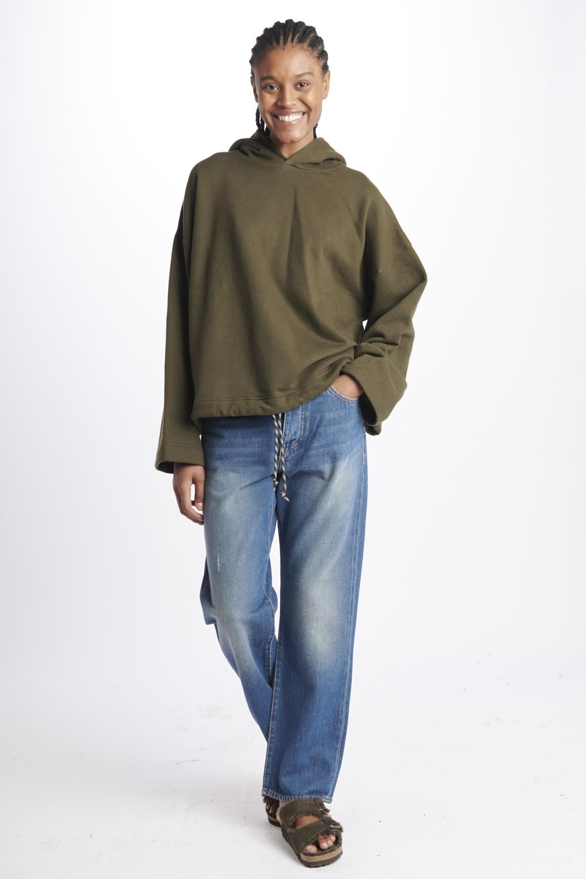  CATET16615730 032 bellerose 