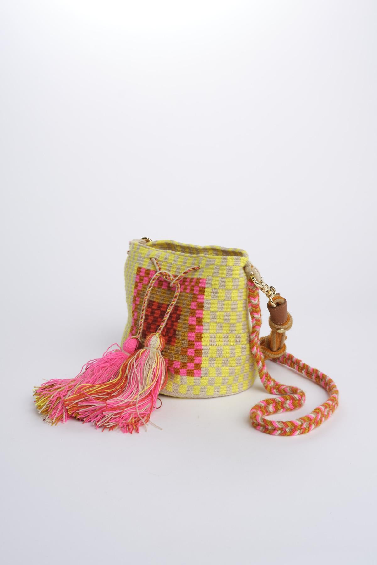 PELICAN mini bag macrame G12W-0001-3023-054 YELLOW PINK guanabana 