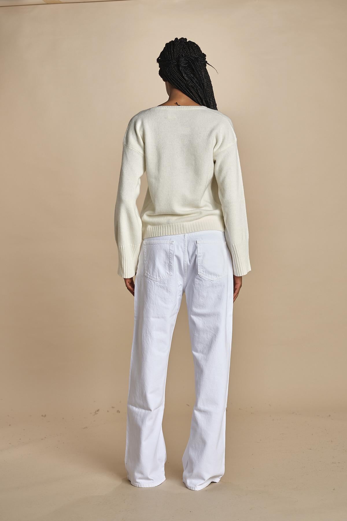 maglia con scollo a v e manica a campana by milaura. D2500894 29001 BIANCO milaura 