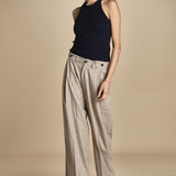 pantalone con pinces NANCY BEIGE true avenue 