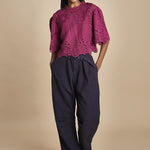 camicia girocollo con fiori intarsiati. LULA 016 JAM sea ny 