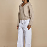 maglia con scollo a v e manica a campana by milaura. D2500894 806 CUMINO milaura 