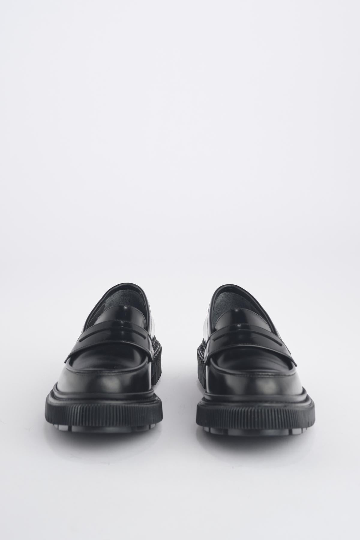  159 BLACK adieu 
