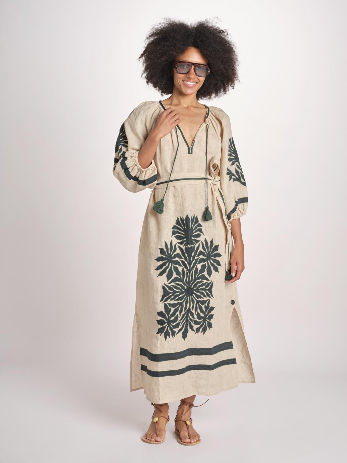 abito con ricamo BE25215 BEIGE GREEN benaras soleil 