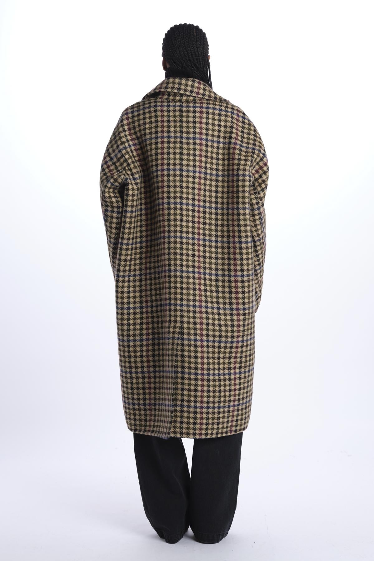  COYOTE WHOU-02 sofie d'hoore 