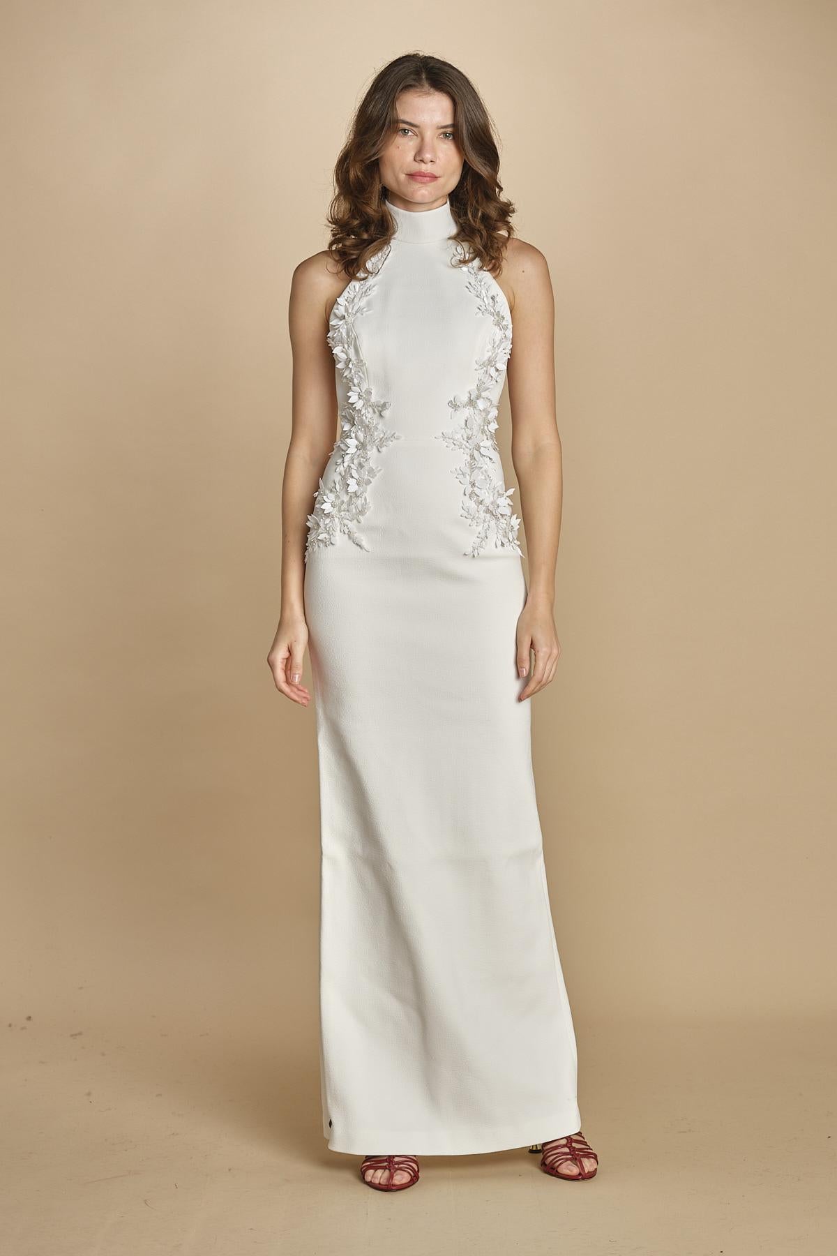 abito lungo collo alto con ricamo fiori. RVBR-1198 IVORY rebecca vallance 