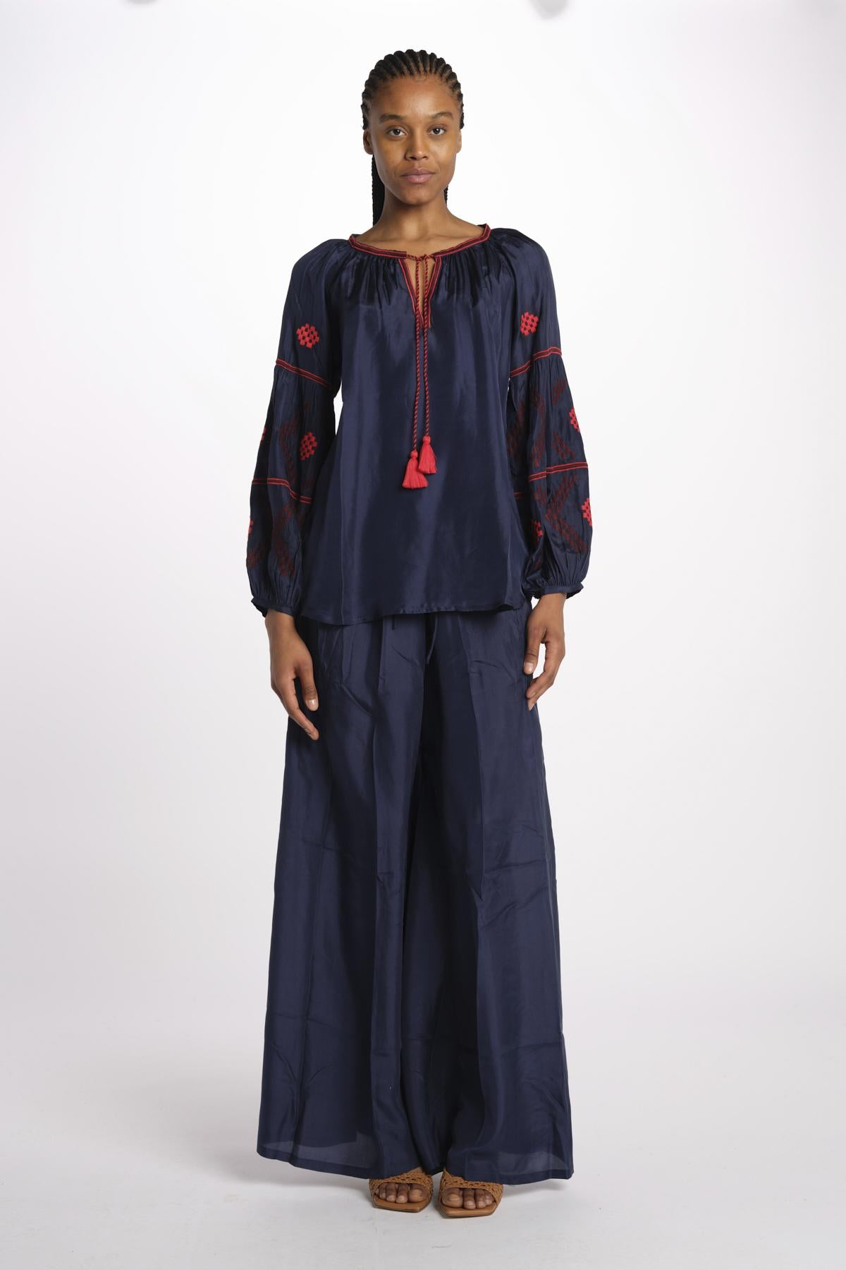 WESTEND silk top manica ricamata by milaura. BE24160 DK NAVY benaras soleil 