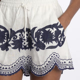 PAISLEY short con fiori applicate  by milaura. BE24973 NATURAL NAVY benaras soleil 
