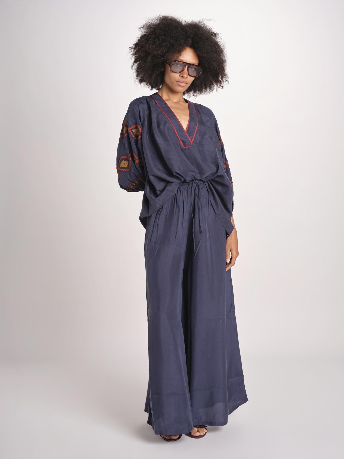 pantalone in seta over BE25252 NAVY benaras soleil 