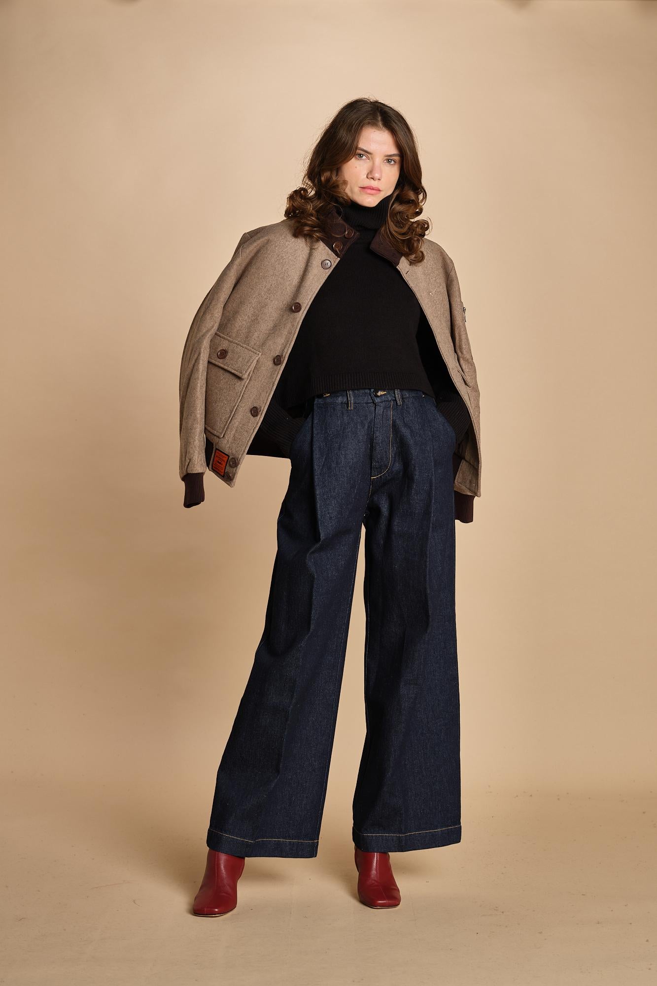 dolcevita over D2300738 NERO milaura 