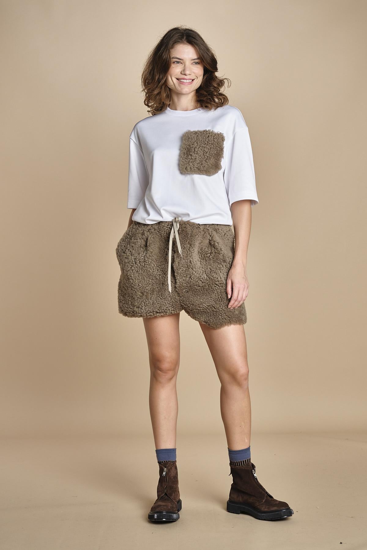 in cotone con tasca in montone TOM T-SHIRT MJD148PAT2977 J0248 WHITE jejia 