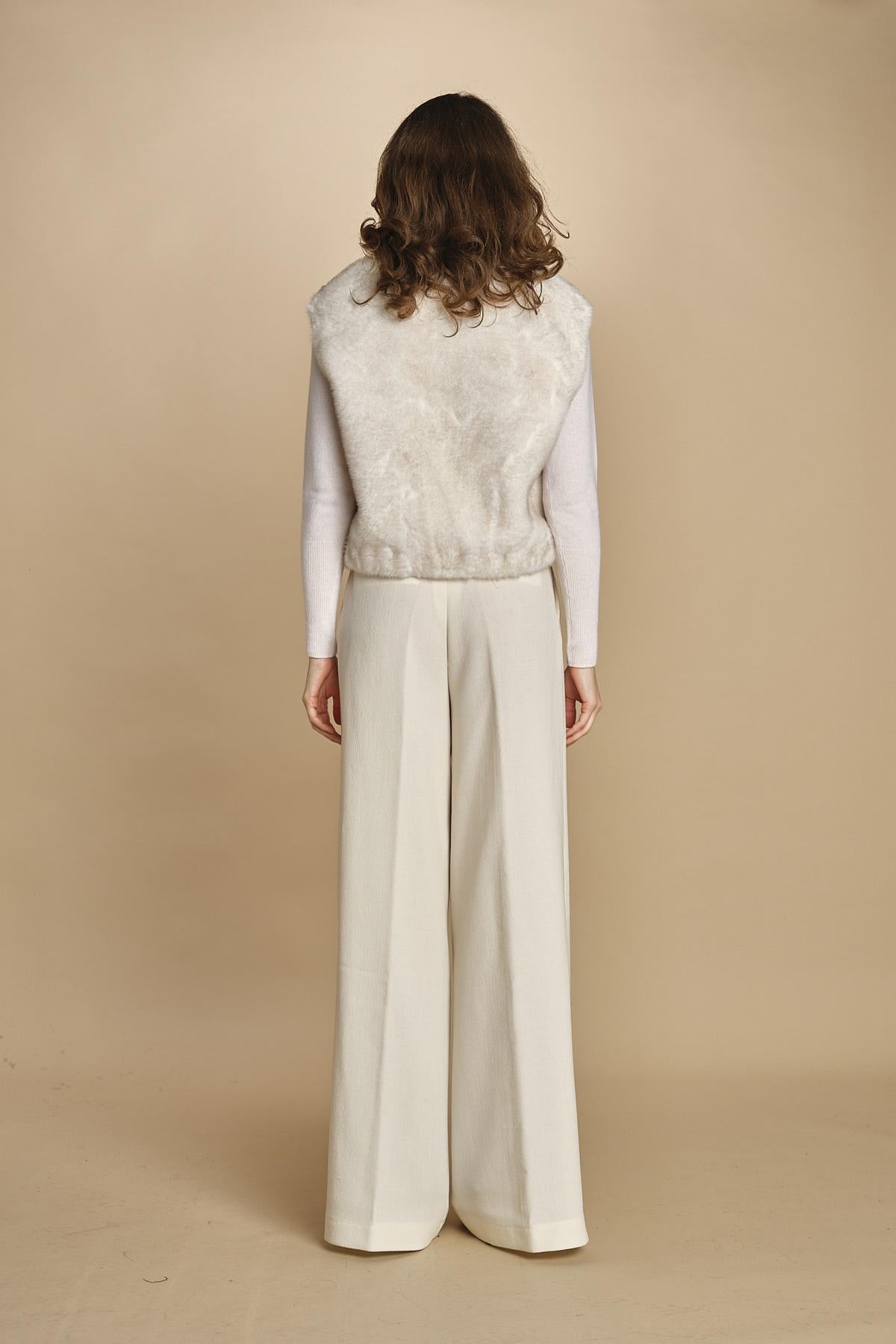 gilet in ecofur. GABI ECRU giovanni paris 