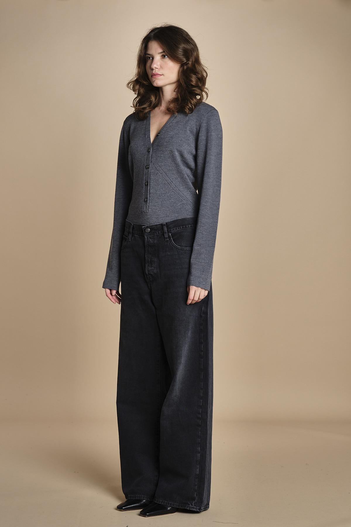 body scollo a v in merinos ANDERSON KNIT BODY GREY herskind 