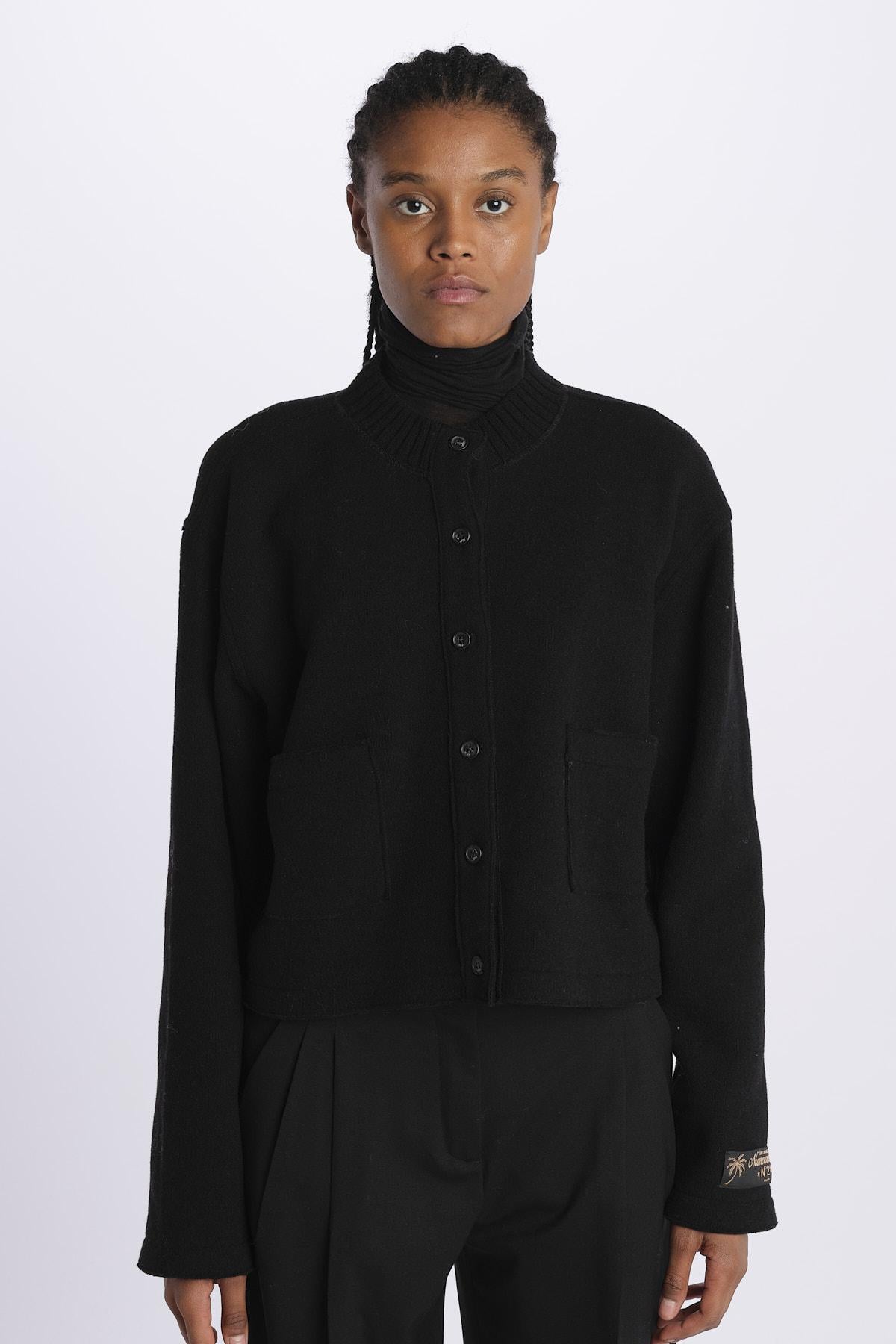  E04146028924 NERO n21 