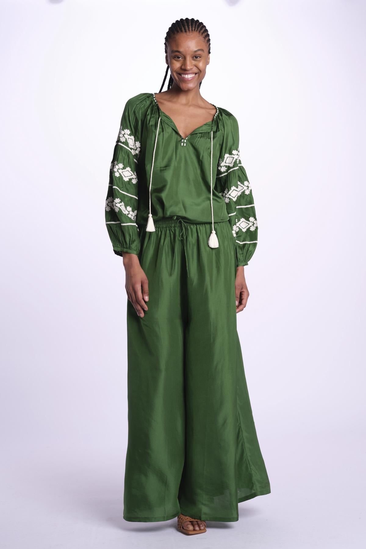 BYBLOS camicia in seta con manica ricamata by milaura. BE22486 GREEN KORA benaras soleil 