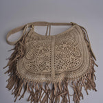 borsa a tracolla con fiori laserati e frange NADINE SUEDE AB02 BEIGE via mail bag 
