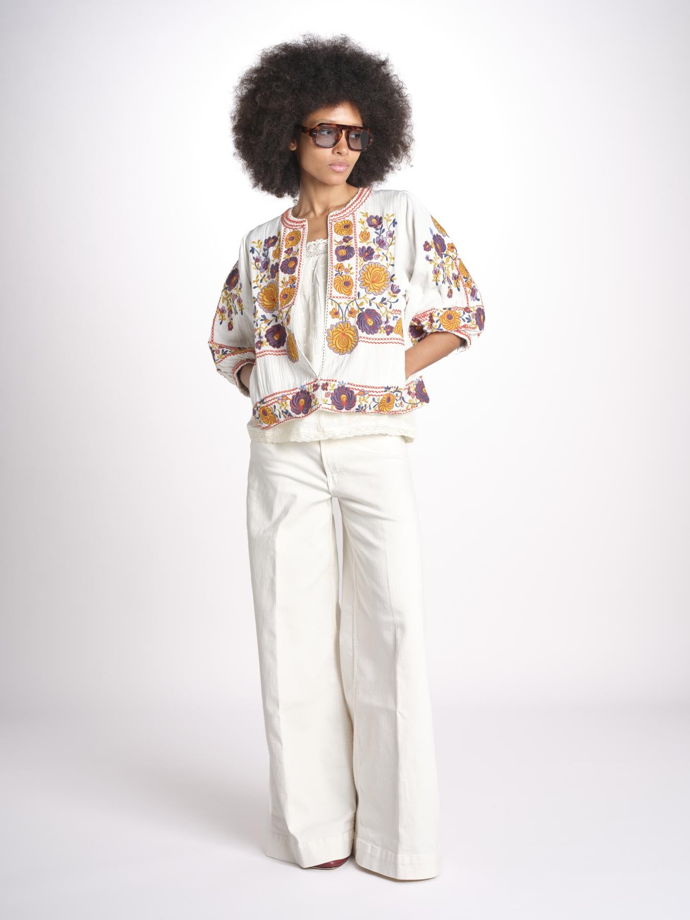 giacca con fiori ricamati GRETA JKT 747215 ECRU MULTI mabe 