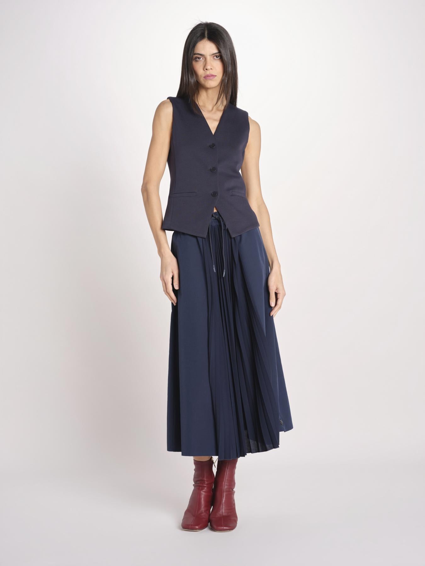 Gonna lunga con inserto centrale in jersey crêpe a pieghe plissé in tessuto tecnico FOLK 2615771011600 002 BLU weekend maxmara 