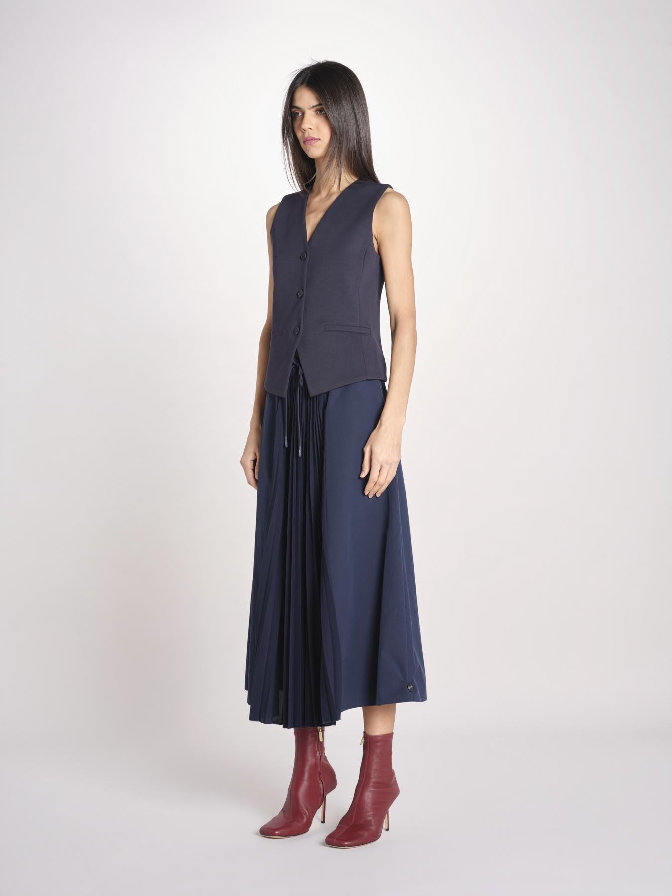 Gonna lunga con inserto centrale in jersey crêpe a pieghe plissé in tessuto tecnico FOLK 2615771011600 002 BLU weekend maxmara 