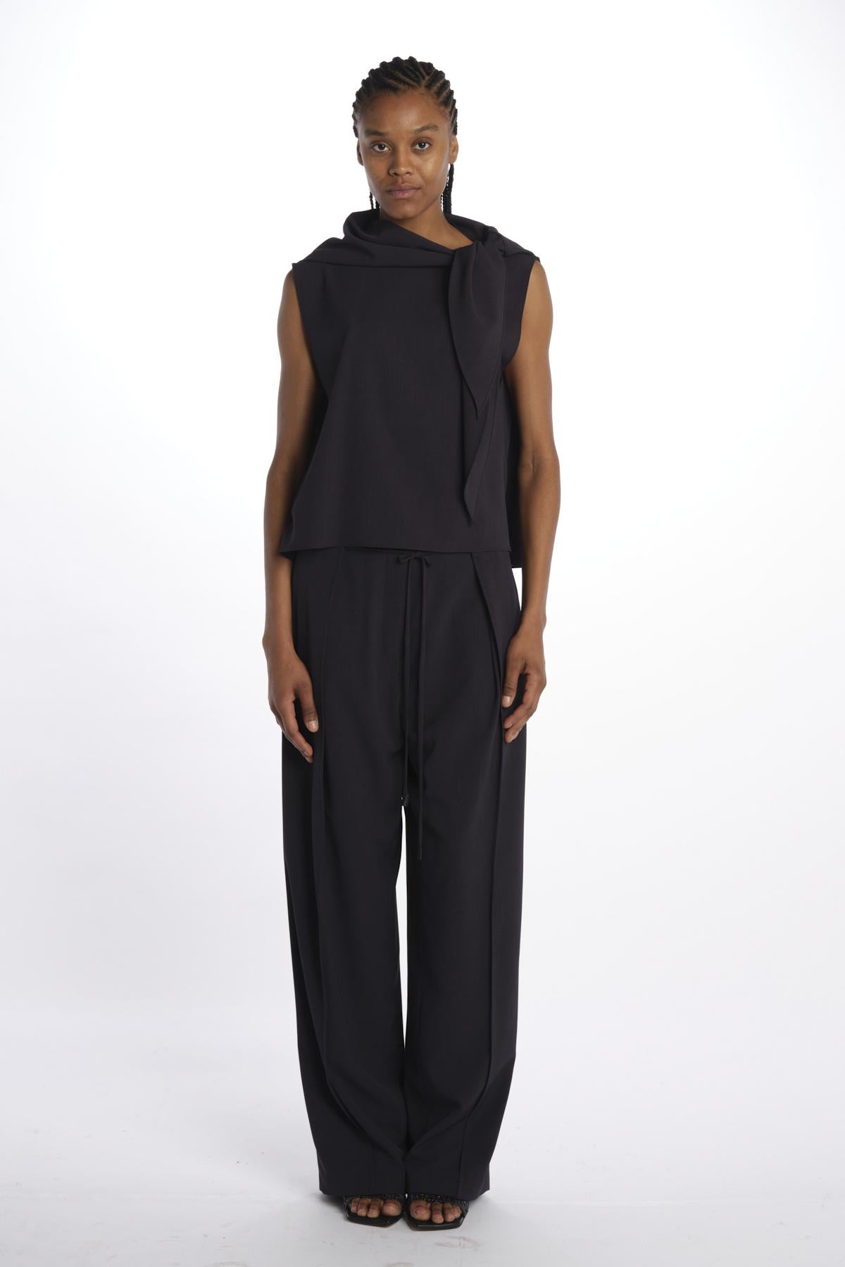Top con nodo LS2511BL006ENA NAVY le 17 septembre 