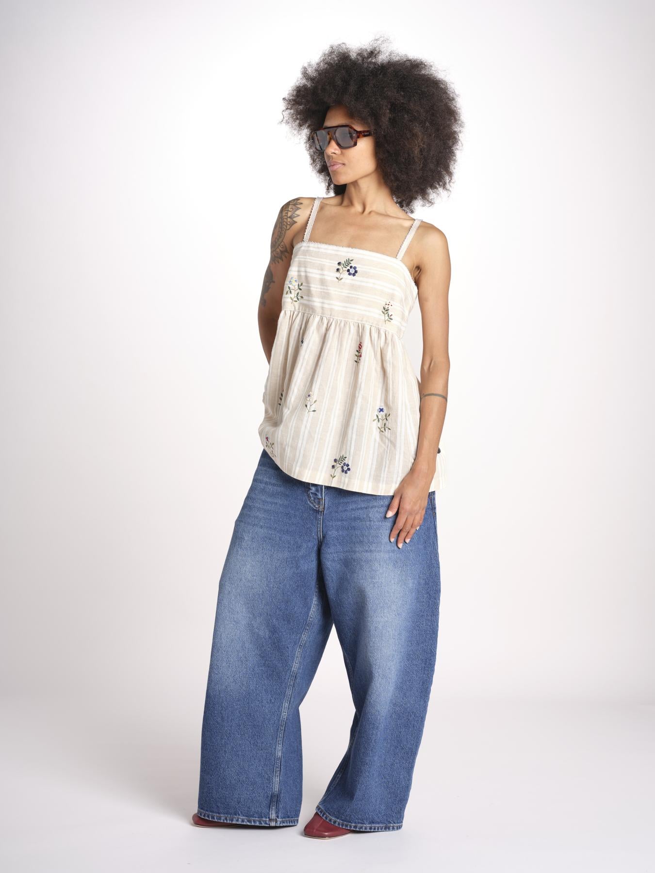 top a righe con fiorellini ricamati 1WS-58S BEIGE.WHITE STRIPES payal pratap 