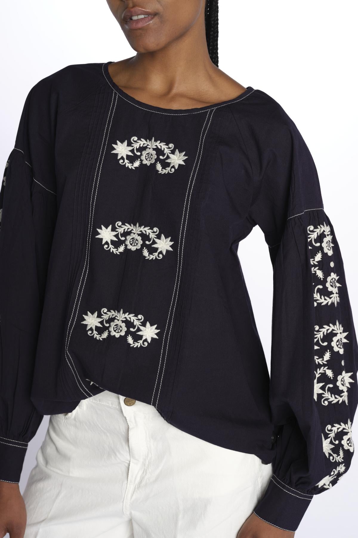 MARGUERITE camicia maniche sbuffo con ricami E25TU019 MARINE stella forest 