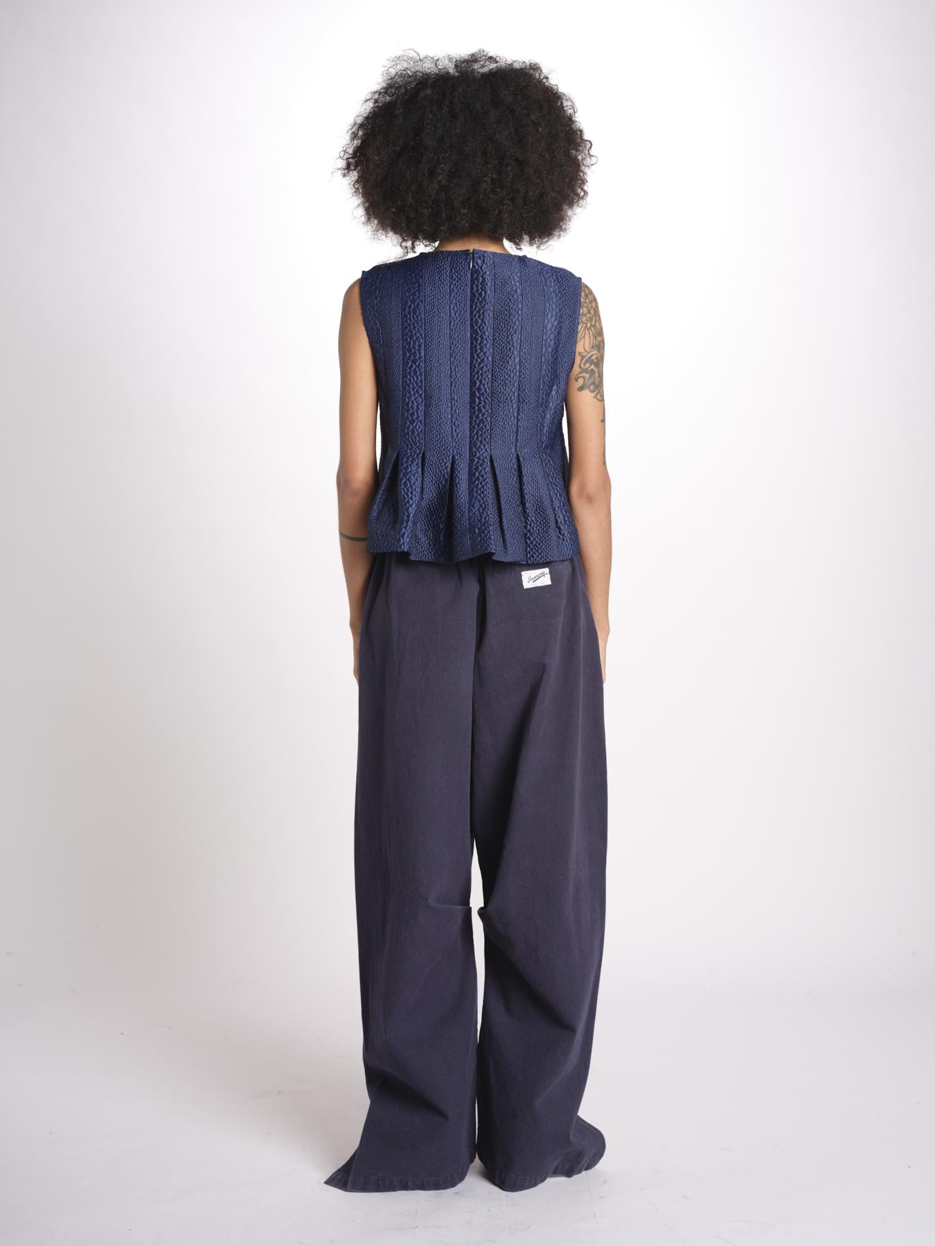 embossed top FAYETTA TANK NAVY sea ny 