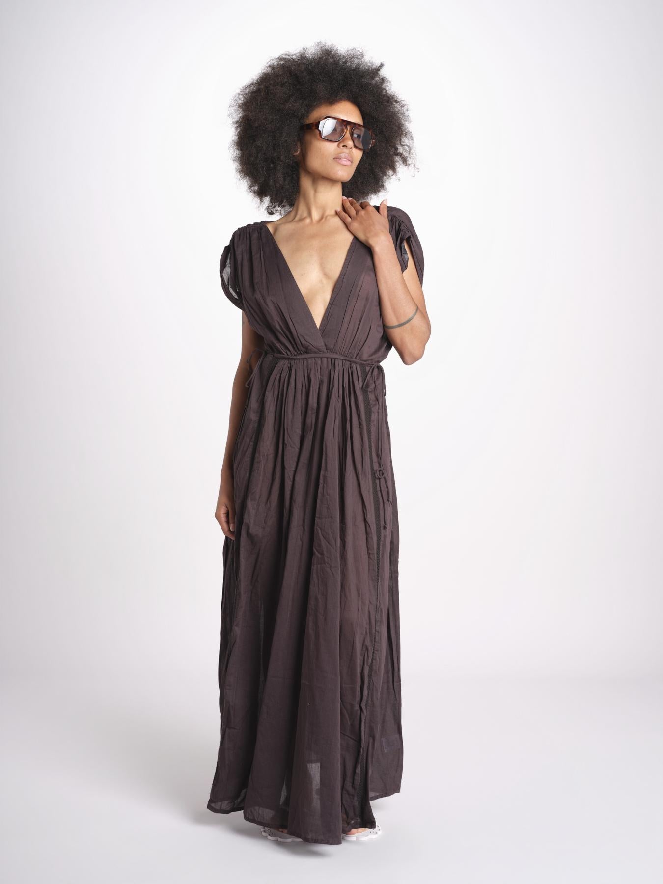 abito con nervature legato in vita MIKONBLK CHOCOLAT laraethnics 