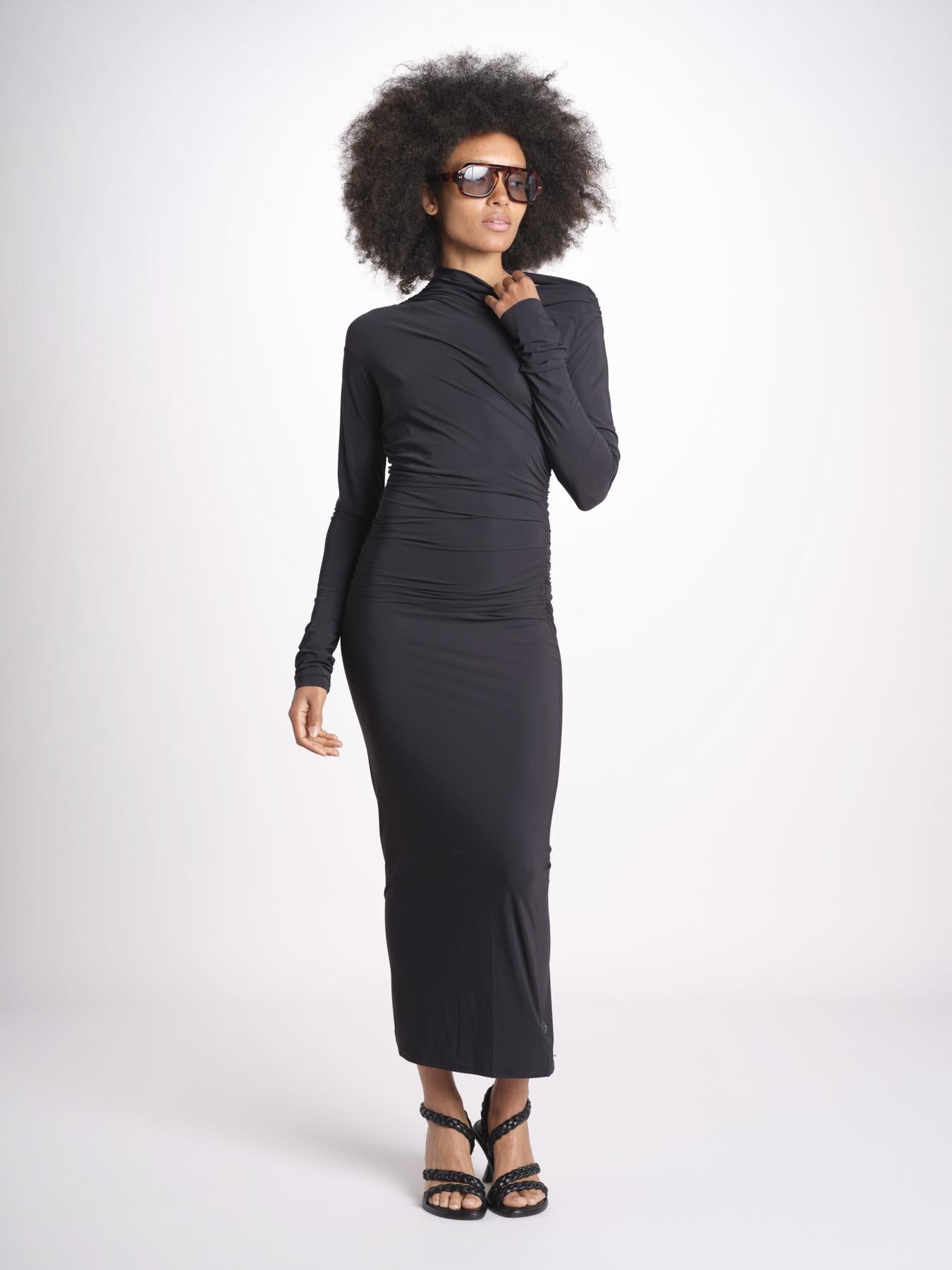abito midi asimmetrico con manica lunga YARA DEEP BLACK amazuìn 
