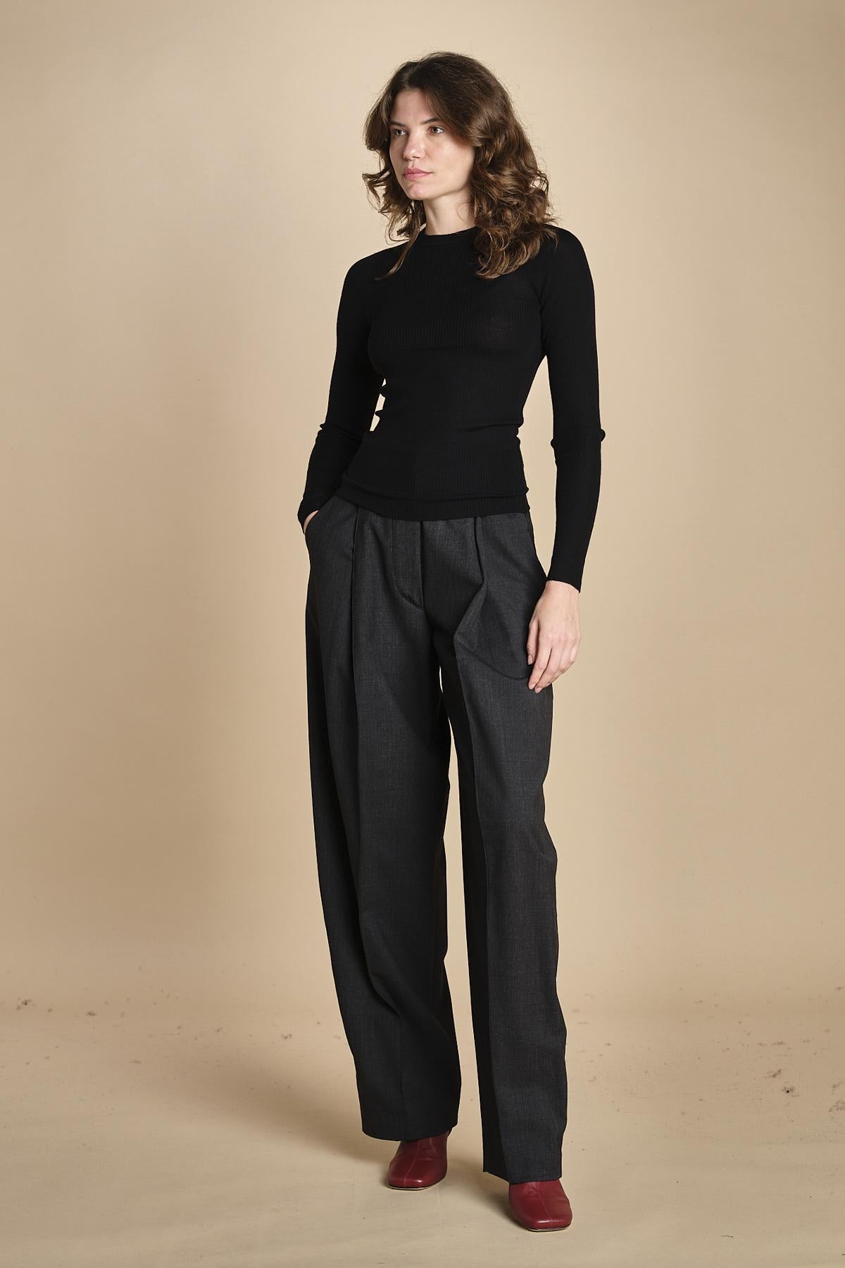 girocollo a costine manica luna in lana merino LAU30 E14035 NERO milaura 