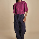 camicia girocollo con fiori intarsiati. LULA 016 JAM sea ny 
