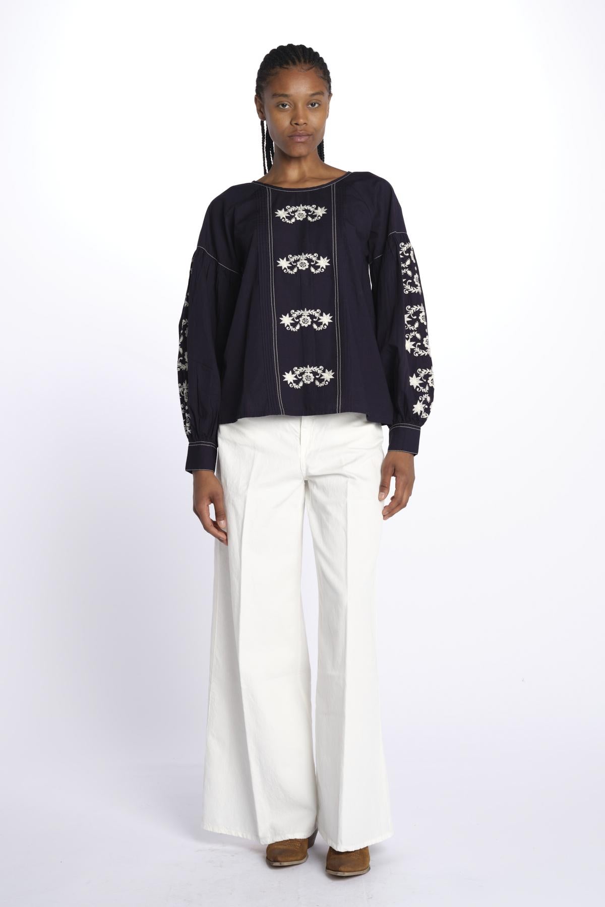 MARGUERITE camicia maniche sbuffo con ricami E25TU019 MARINE stella forest 