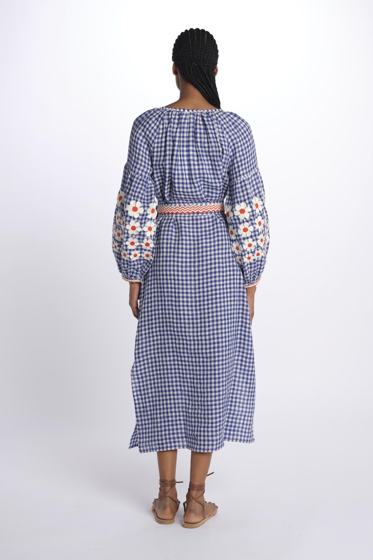 VERONICA MANDAVILLA  abito a quadri con fiori ricamati sulla manica by milaura. BE24913DRESS BLU benaras soleil 