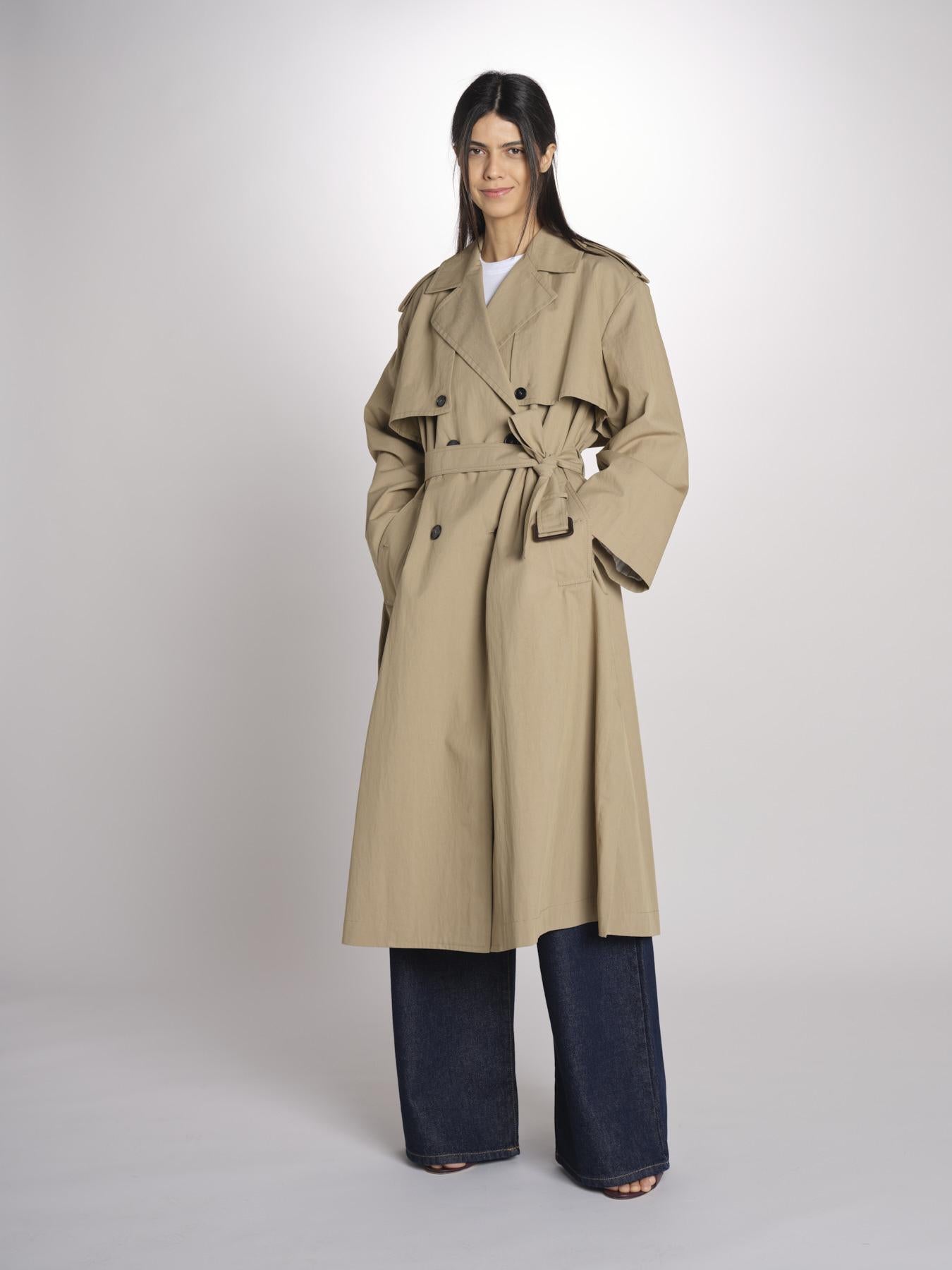 trench doppiopetto in gabardina fluida GIUNCHI 2615021011600 002 NOCCIOLA weekend maxmara 